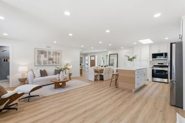 929 Constitution Drive, Foster City, CA 94404