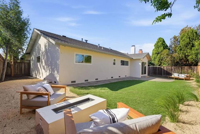 929 Constitution Drive, Foster City, CA 94404