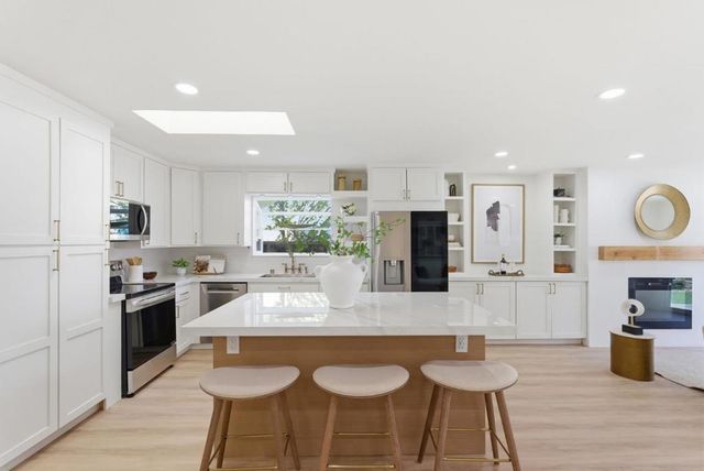 929 Constitution Drive, Foster City, CA 94404