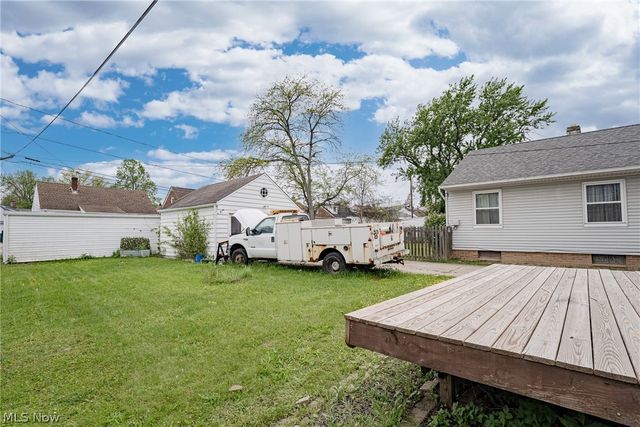 11104 Mccracken Road, Garfield Heights, OH 44125