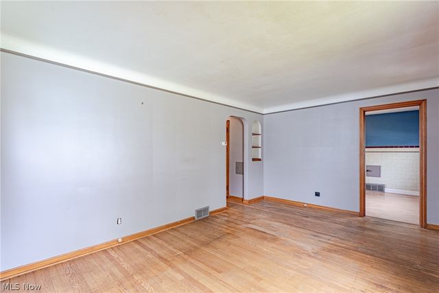 11104 Mccracken Road, Garfield Heights, OH 44125