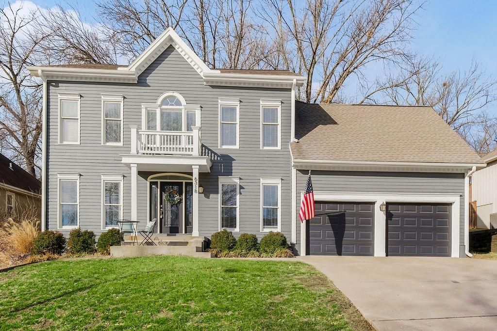 6318 N Robinhood Lane, Kansas City, MO 64151