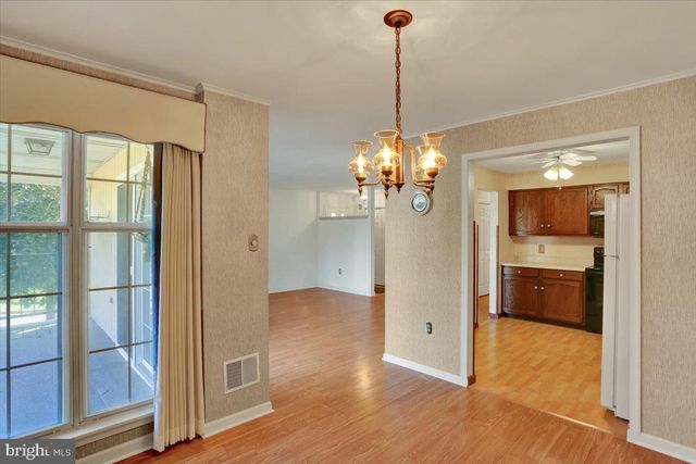 176 VALLEY GREENE CIR, Wyomissing, PA 19610