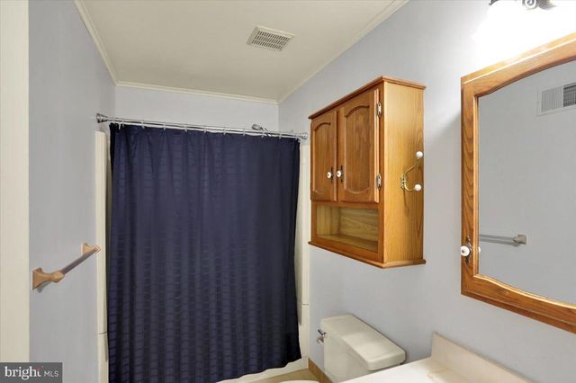 176 VALLEY GREENE CIR, Wyomissing, PA 19610