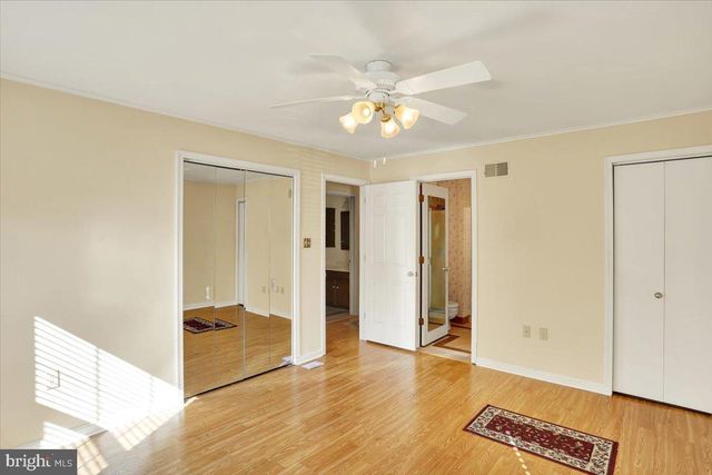 176 VALLEY GREENE CIR, Wyomissing, PA 19610