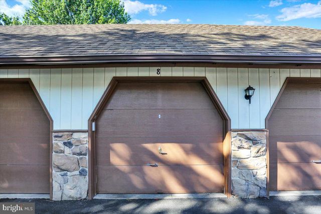 176 VALLEY GREENE CIR, Wyomissing, PA 19610