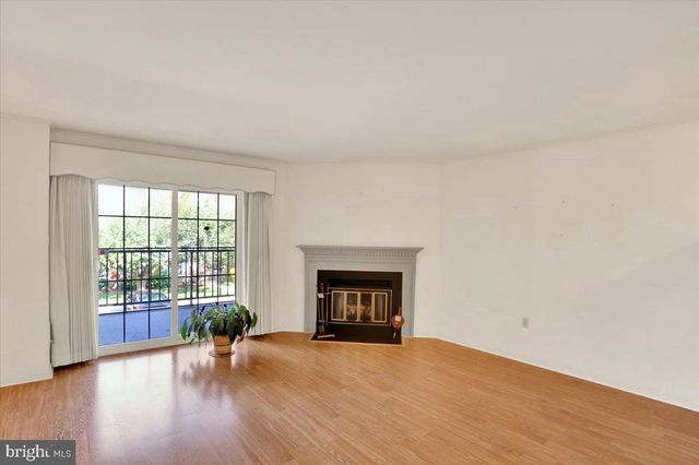 176 VALLEY GREENE CIR, Wyomissing, PA 19610