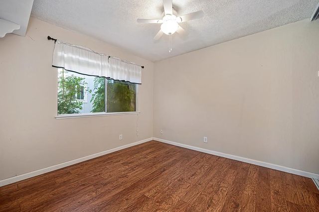 7036 Roca Way, Sacramento, CA 95842