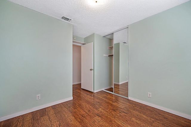7036 Roca Way, Sacramento, CA 95842