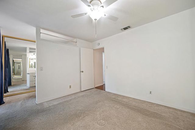 7036 Roca Way, Sacramento, CA 95842