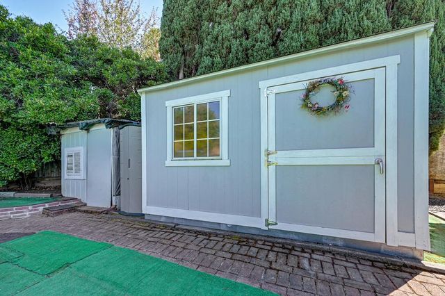 7036 Roca Way, Sacramento, CA 95842