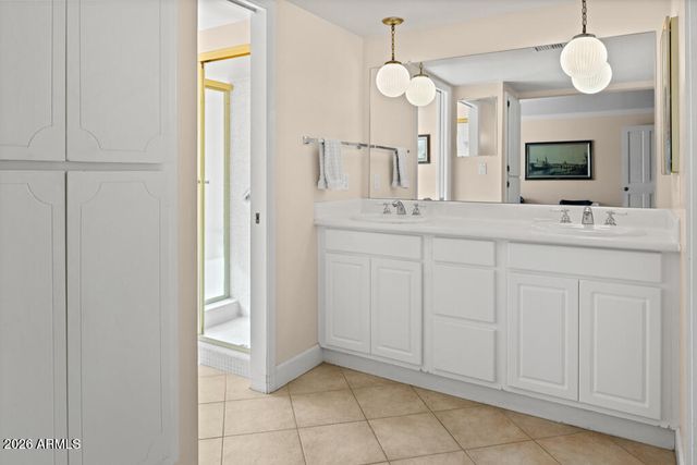 4721 E RANCHO Drive, Phoenix, AZ 85018