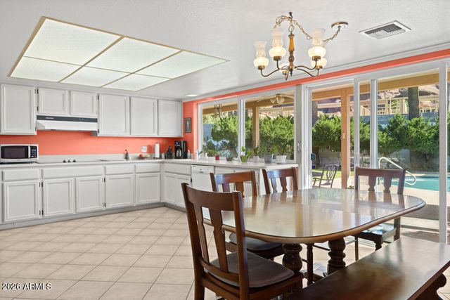 4721 E RANCHO Drive, Phoenix, AZ 85018