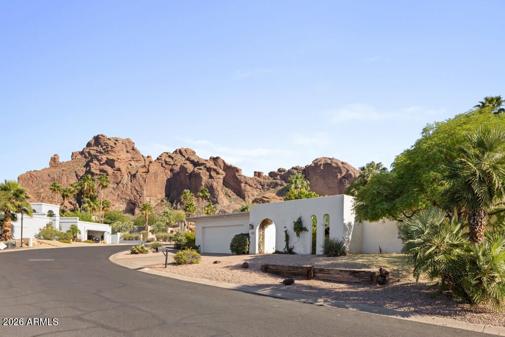 4721 E RANCHO Drive, Phoenix, AZ 85018