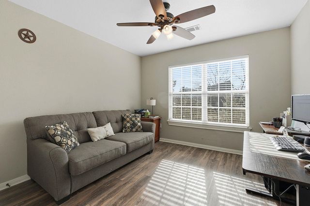 8 Stone Creek CIR, Wimberley, TX 78676