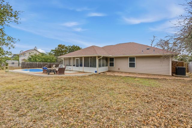 8 Stone Creek CIR, Wimberley, TX 78676