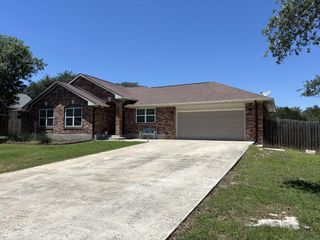 8 Stone Creek CIR, Wimberley, TX 78676