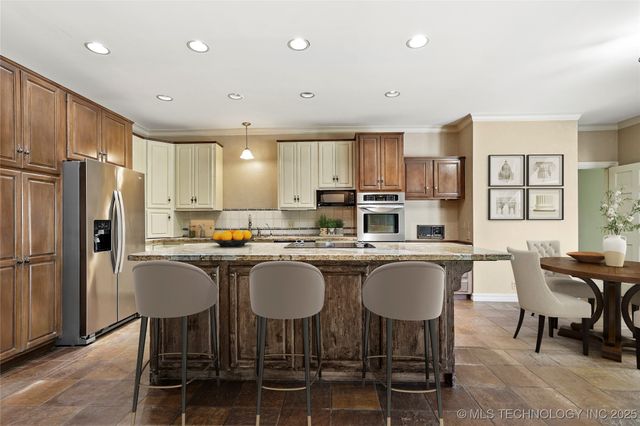 3429 E 58th Place, Tulsa, OK 74135