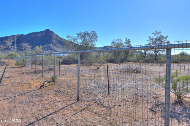 56125 W BARNES Road, Maricopa, AZ 85139