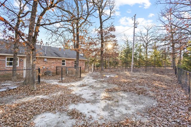 192 County Road 44460, Paris, TX 75462