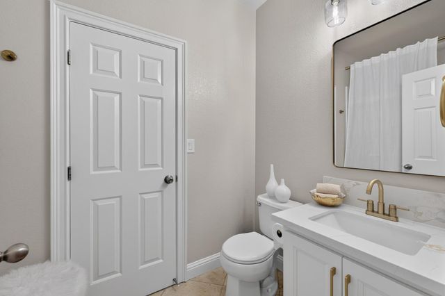3462 Lanie Ct, Roseville, CA 95747
