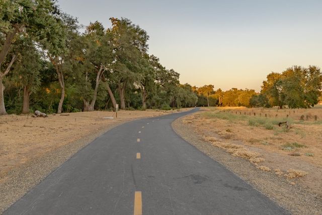 3462 Lanie Ct, Roseville, CA 95747