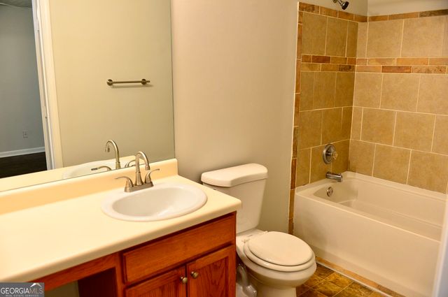 4256 Viewpoint Lane, Ellenwood, GA 30294