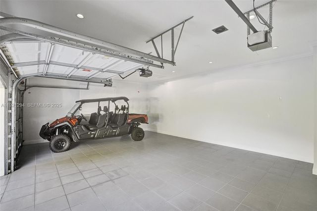 10400 SW 62nd St, Miami, FL 33173