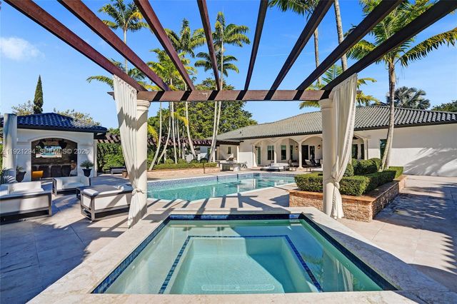 10400 SW 62nd St, Miami, FL 33173