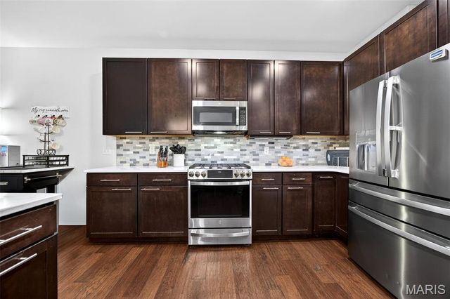 239 Carlton Point Drive, Wentzville, MO 63385