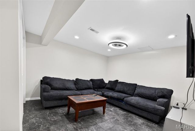 239 Carlton Point Drive, Wentzville, MO 63385