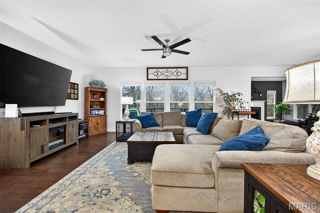 239 Carlton Point Drive, Wentzville, MO 63385