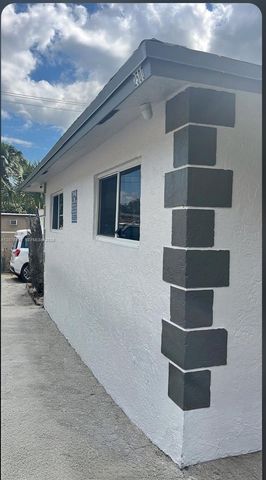 2500 Franklin Drive, Fort Lauderdale, FL 33311