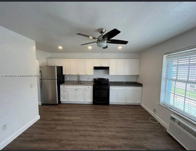 2500 Franklin Drive, Fort Lauderdale, FL 33311