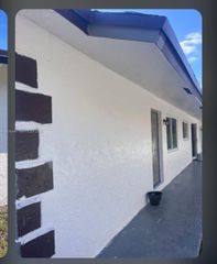 2500 Franklin Drive, Fort Lauderdale, FL 33311