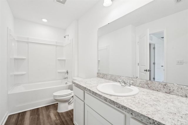 14860 LUCCA WAY, Dade City, FL 33523