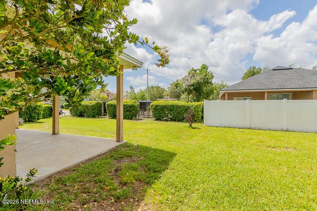 12254 WYNNFIELD LAKES Circle, Jacksonville, FL 32246