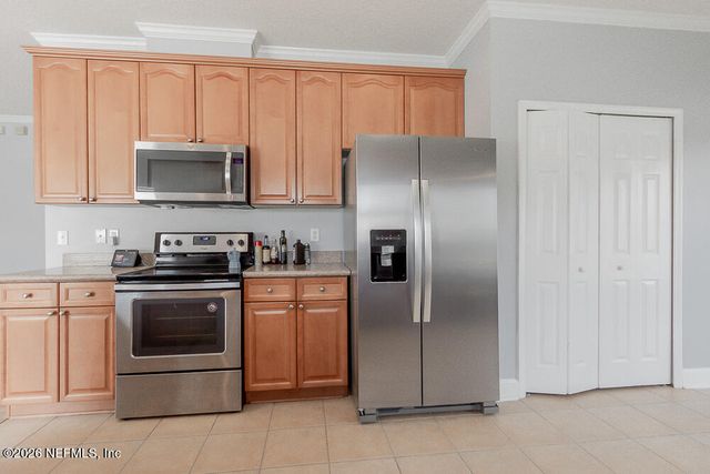 12254 WYNNFIELD LAKES Circle, Jacksonville, FL 32246