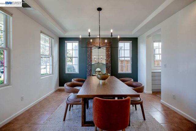 2358 Coral Sea St, Alameda, CA 94501