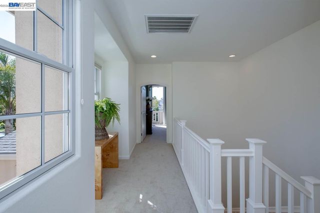 2358 Coral Sea St, Alameda, CA 94501