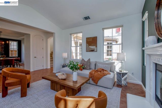 2358 Coral Sea St, Alameda, CA 94501