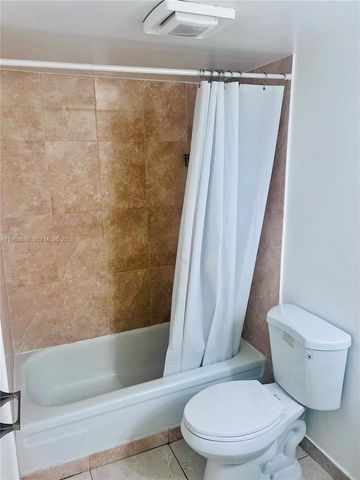 271 Bonnie Blvd 126, Palm Springs, FL 33461