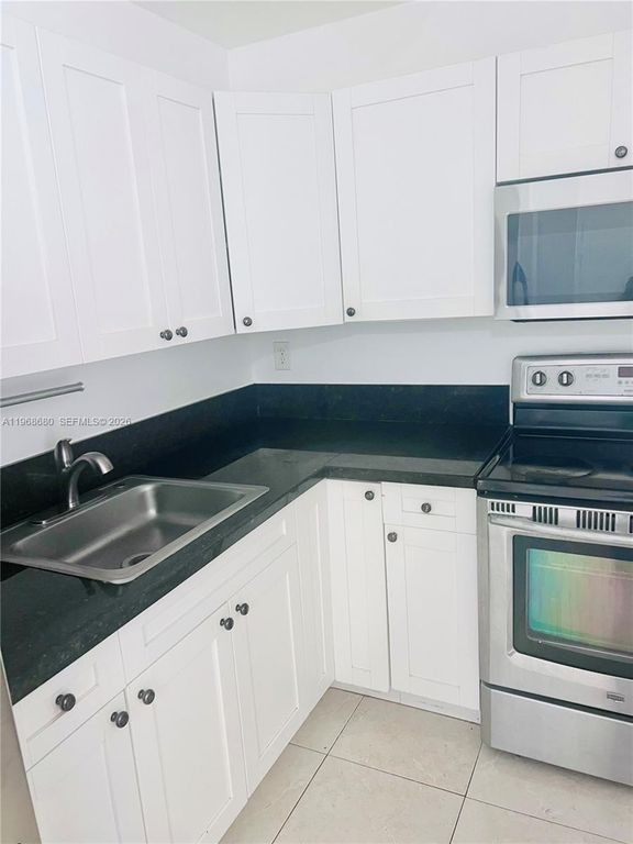 271 Bonnie Blvd 126, Palm Springs, FL 33461