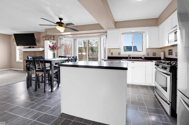 28808 Stonehenge Drive, Chesterfield Twp, MI 48047