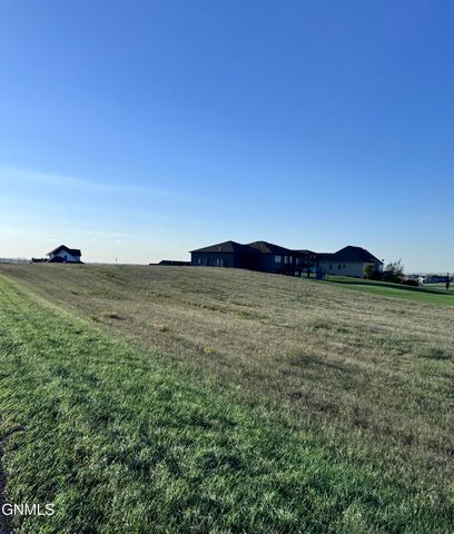 7505 Club House Drive, Bismarck, ND 58503 property photo