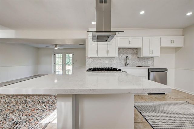 5709 N Warren Avenue, Oklahoma City, OK 73112