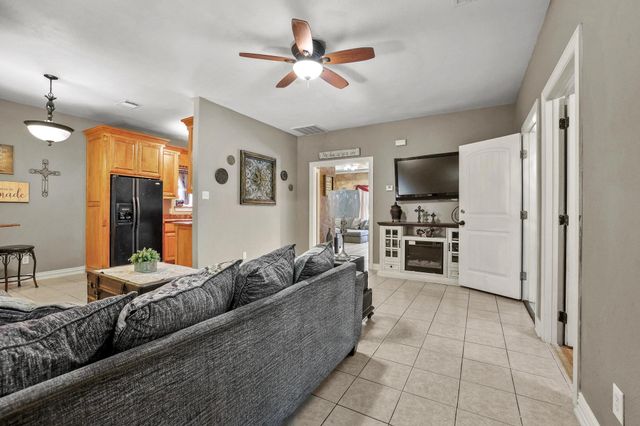 303 E Brockett Street, Sherman, TX 75090