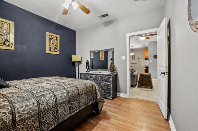 303 E Brockett Street, Sherman, TX 75090