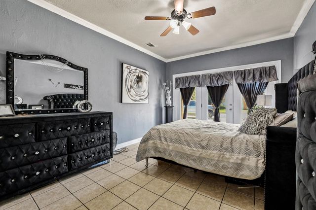 303 E Brockett Street, Sherman, TX 75090