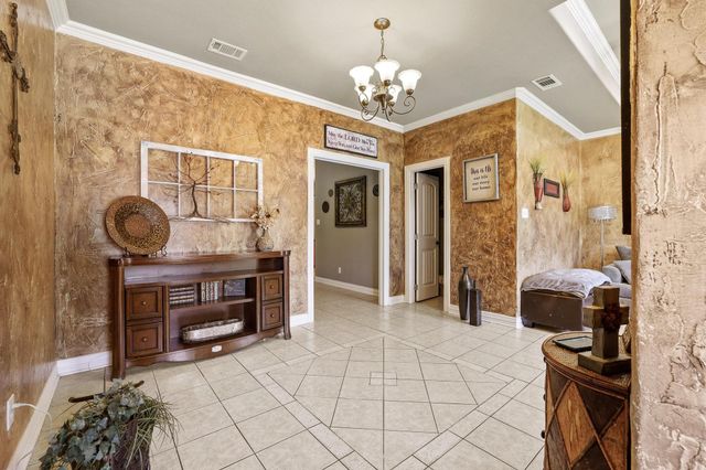 303 E Brockett Street, Sherman, TX 75090